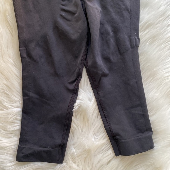 NWOT Lululemon align compression cropped leggings - Picture 4 of 8